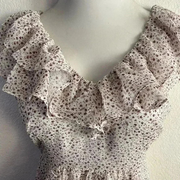 🆕NWOT Senlis Women Lightweight Ruffle Mini Dress V-Neck White Purple Floral S🆕 - Picture 6 of 12